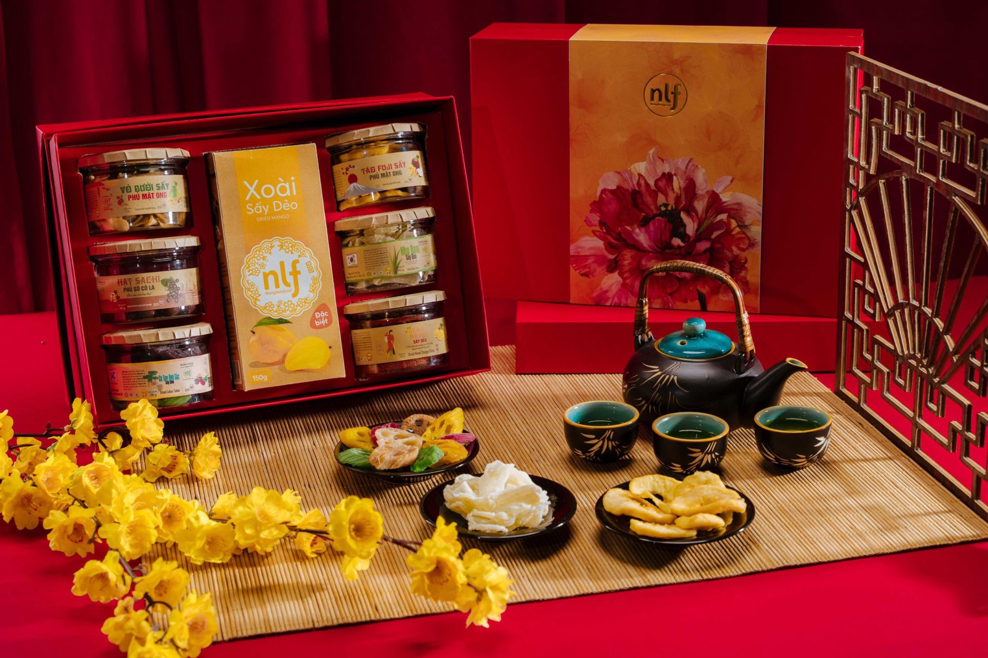 Hộp quà Tết cao cấp mang những thông điệp, ý nghĩa riêng thể hiện sự sang trọng Hộp quà Tết cao cấp mang những thông điệp, ý nghĩa riêng thể hiện sự sang trọng